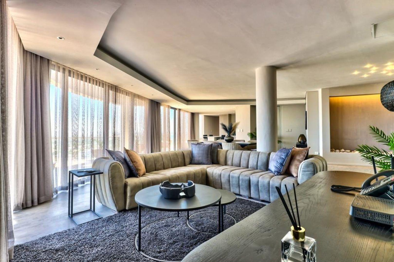 4 Bedroom Property for Sale in Bloubergrant Western Cape